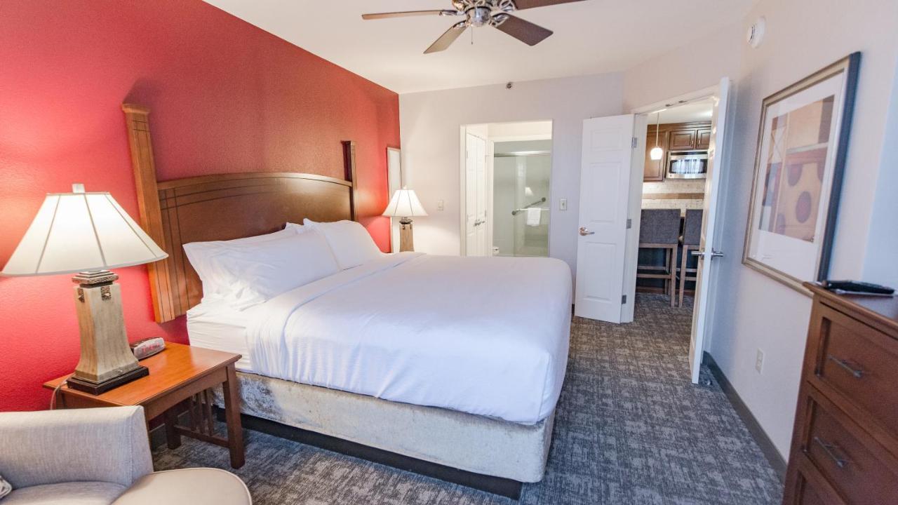 Staybridge Suites Wilmington East By Ihg Экстерьер фото