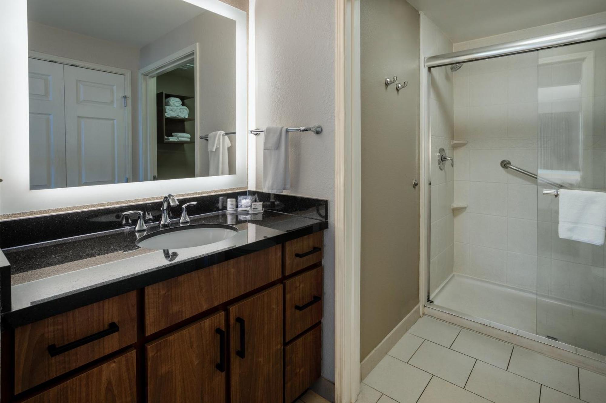 Staybridge Suites Wilmington East By Ihg Экстерьер фото